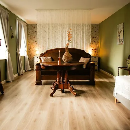 Enchanting Atmosphere At Nolde Country Estate Holiday home *