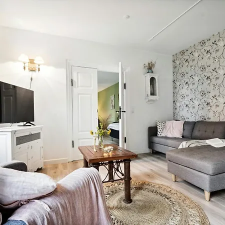 Enchanting Atmosphere At Nolde Country Estate Holiday home *