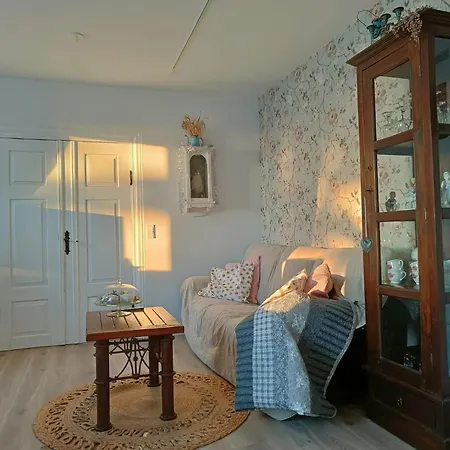 Enchanting Atmosphere At Nolde Country Estate Holiday home