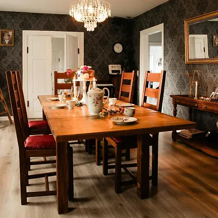 Enchanting Atmosphere At Nolde Country Estate Ferienhaus