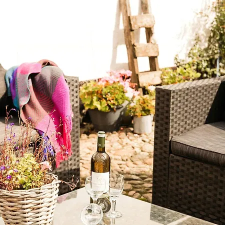 Enchanting Atmosphere At Nolde Country Estate Bylderup-Bov