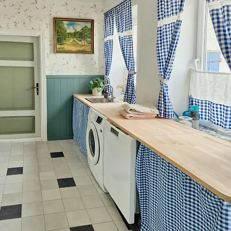 Enchanting Atmosphere At Nolde Country Estate Ferienhaus Bylderup-Bov